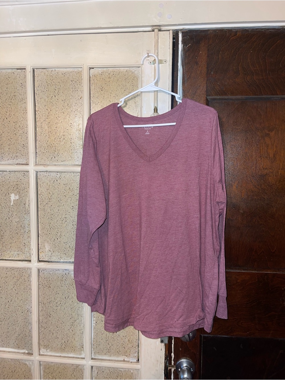 torrid Classic Fit Plum V-Neck Long Sleeve Tee - Size 3